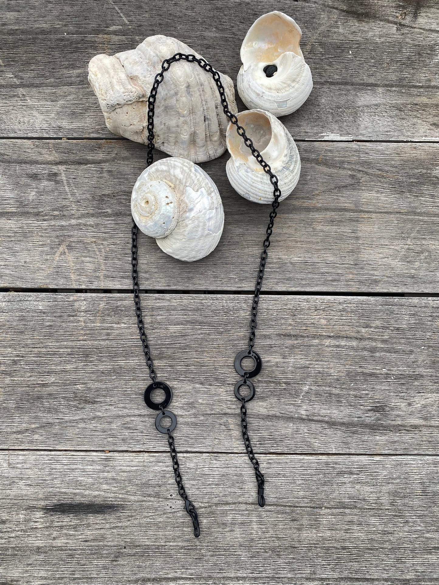 Eyestylers Black Spectrum Glasses Chain